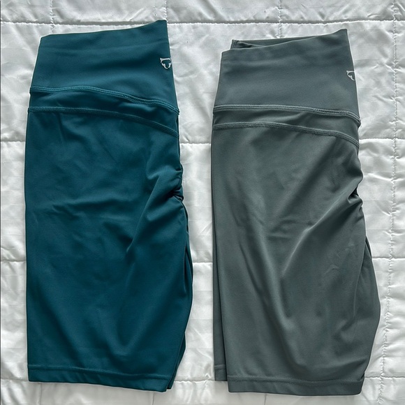 💙 Bike Short Bundle - Picture 1 of 11